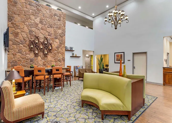 Best Western Plus Hobby Airport Inn And Suites