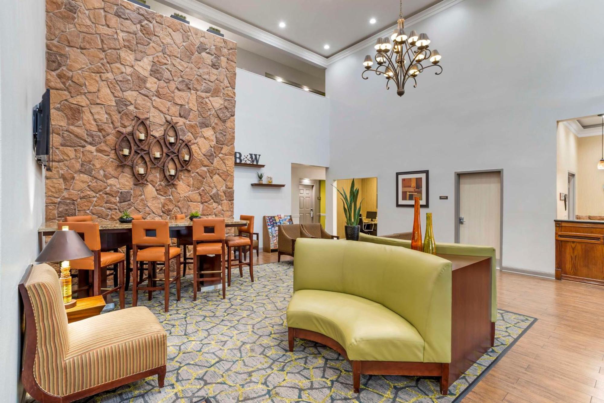 Best Western Plus Hobby Airport And Hotel Houston