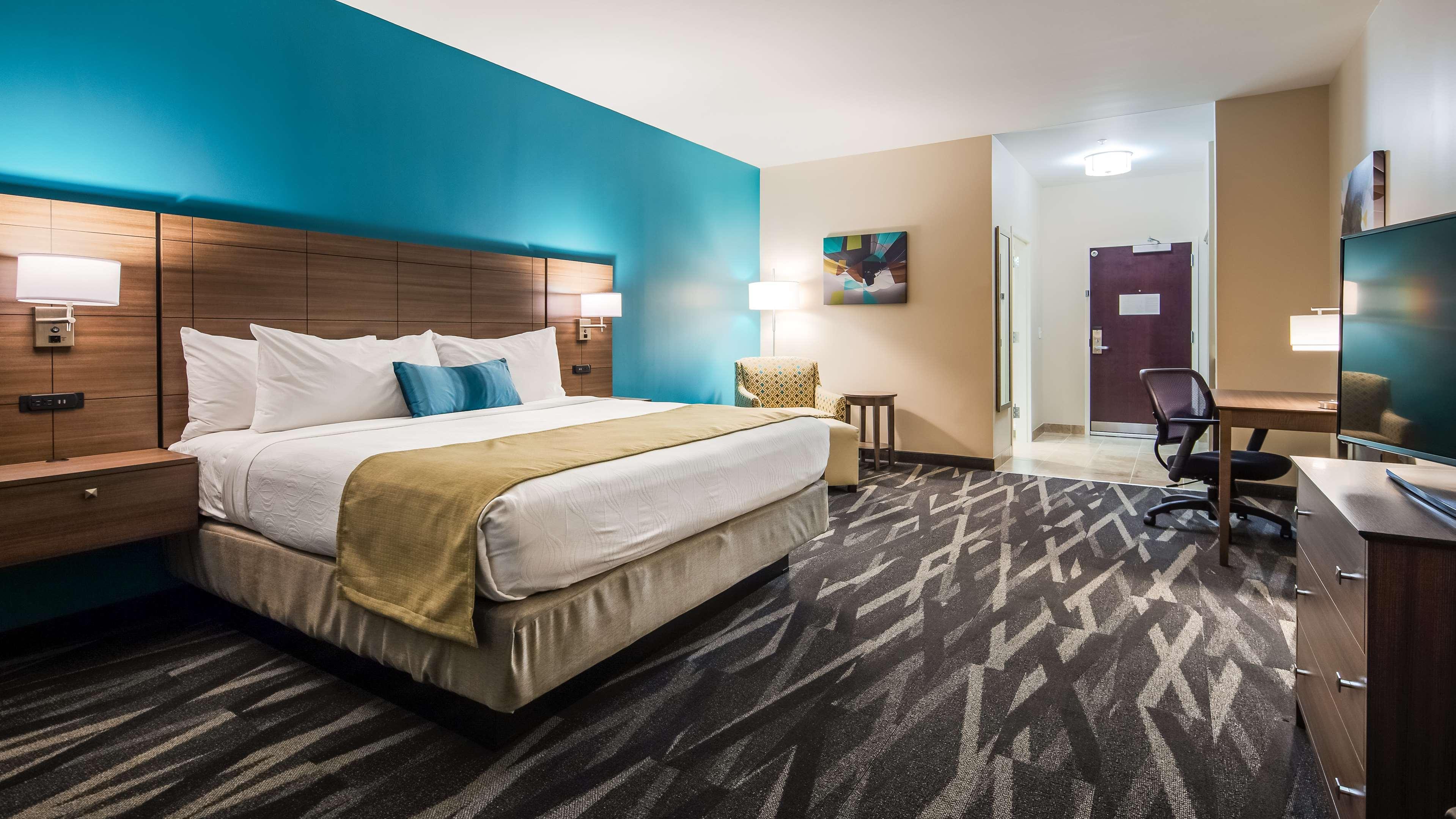 Hotel Western Hobby Airport And